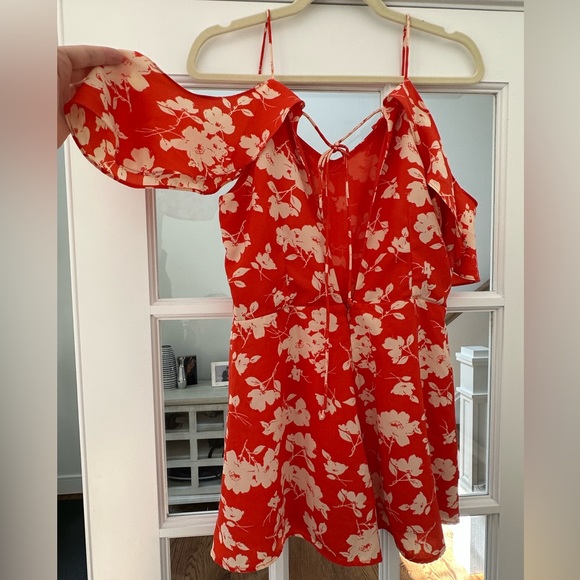 J.O.A orange floral romper - Picture 4 of 7